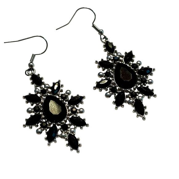 Ornate pierced earrings drop dangle silvertone & black faceted rhinestone drama - Picture 2 of 7
